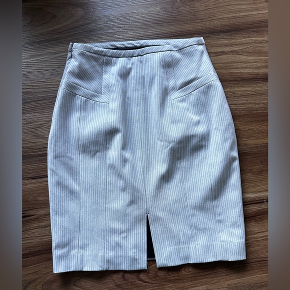 Grey Pencil Skirt - Picture 2 of 2